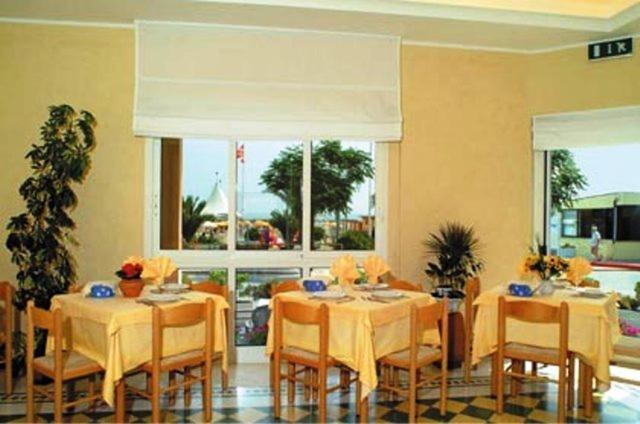 Albergo Villa Mauri Rimini Exterior photo