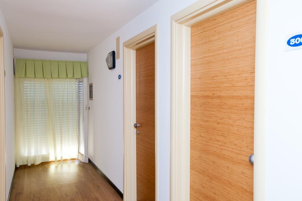 Albergo Villa Mauri Rimini Exterior photo